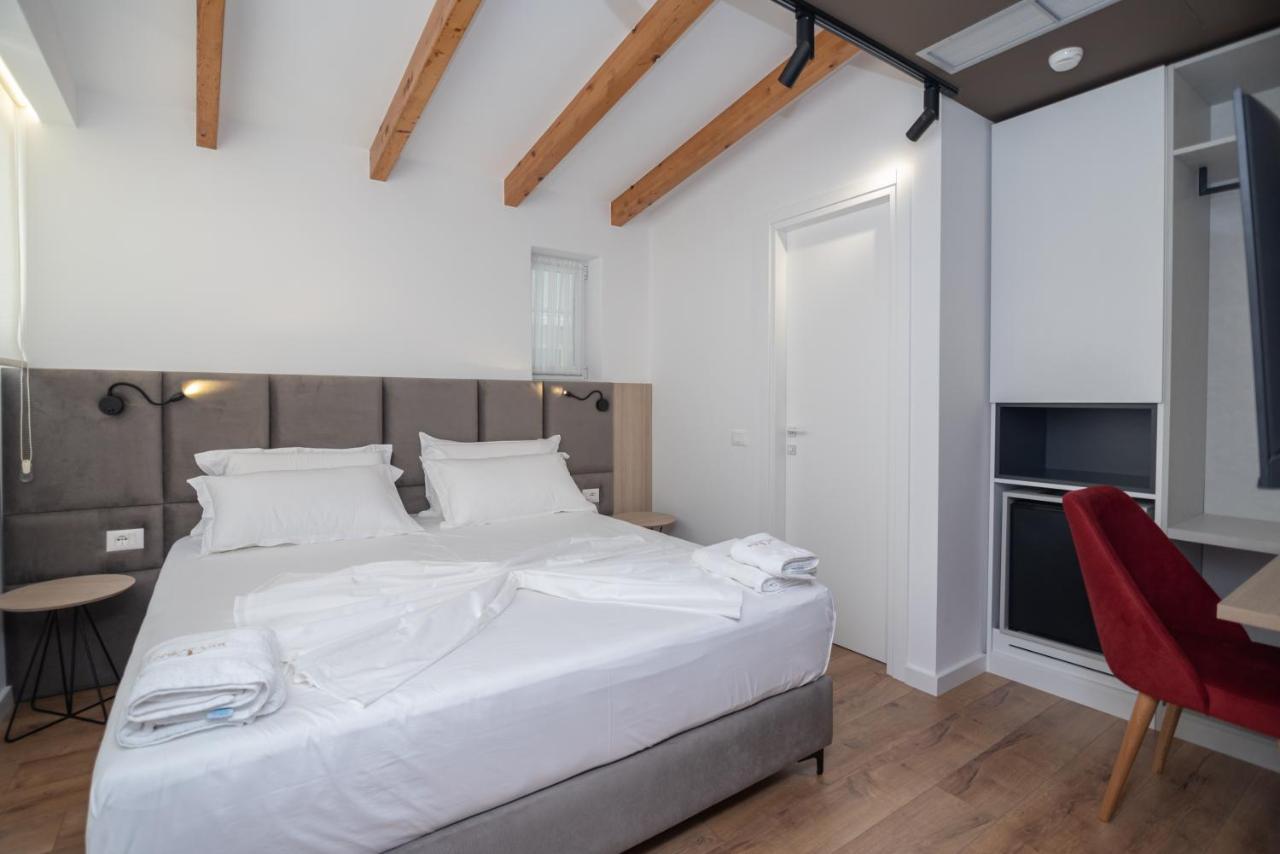 Hotel Portside Gf Vlora Kültér fotó
