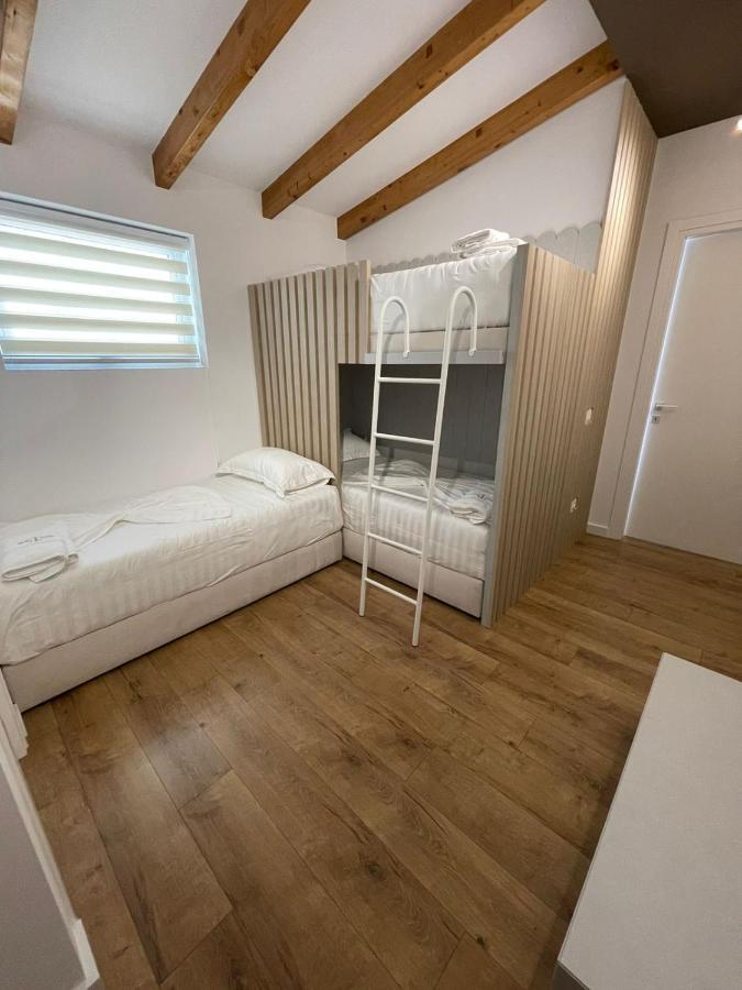 Hotel Portside Gf Vlora Kültér fotó